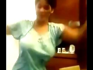 HOT SEXY INDIAN-DESI BOUNCING BOOBS DANCE- Hand-picked HIGH